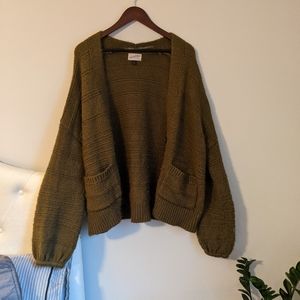 Balloon sleeve chunky cardigan size large